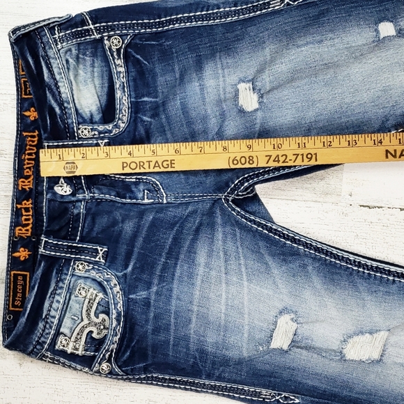 *****SOLD****Rock Revival Staceya Skinny Jean's. - Picture 6 of 8